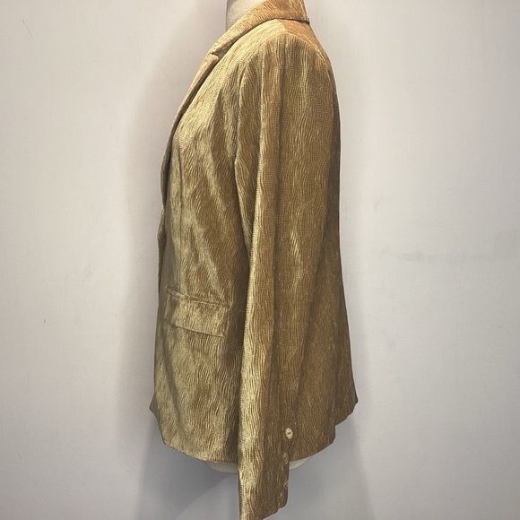 Mink Pink Arianna gold cut velvet one button, two pocket lined, blazer Med NWT - Picture 8 of 16